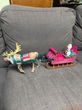 Disney Pink Teal Sleigh with Olaf and Reindeer